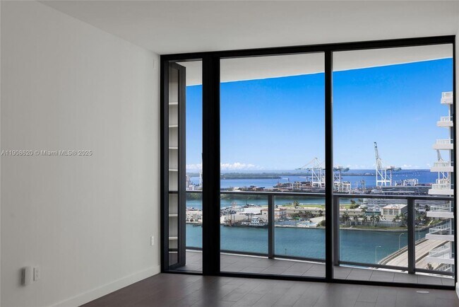 Foto del edificio - 500 Alton Rd