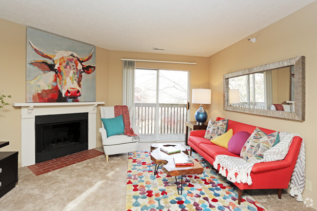 Living Room - Fox Valley Apartments