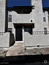 Building Photo - 3770 Shirebrook Dr