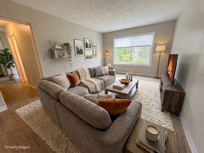 Building Photo - Eastpointe Apartments & Townhomes