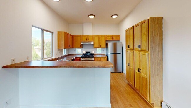 Foto del edificio - For Rent: "Casita de Colina" – Peaceful Living Just Minutes from Downtown Santa Fe