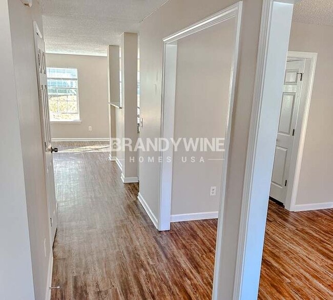 Foto del edificio - 6202 Hickory Ln Cir