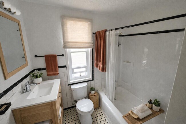 Foto del edificio - 8873 Rutherford St