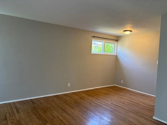 Foto del edificio - 8432 Barnsley Ave