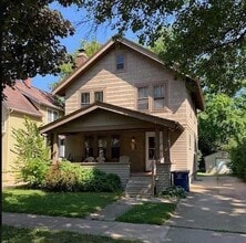 Building Photo - 815 Dewey Ave