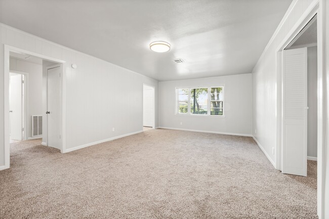 Building Photo - 21806 Falvel Rd