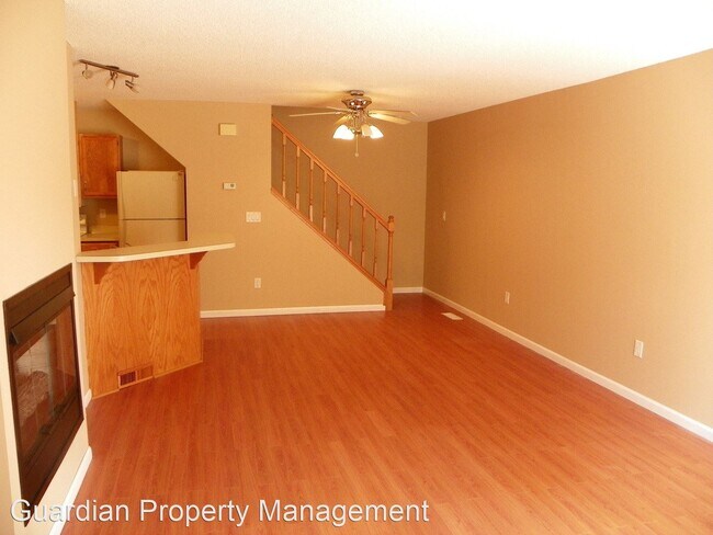 Building Photo - 2 br, 1 bath House - 9978 Fillmore St NE