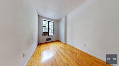 Building Photo - 158 E 82nd St