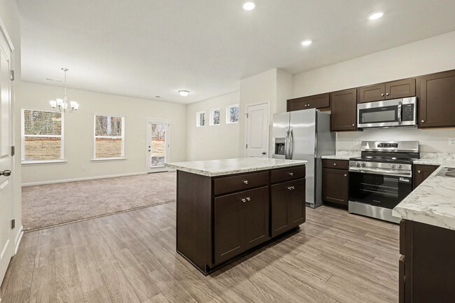 Foto del edificio - 5616 Ringneck Road