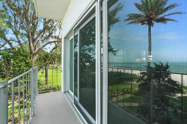 Foto del edificio - 2011 Gulf Shore Blvd N