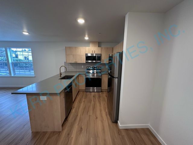 Foto del edificio - 701 Molalla Ave