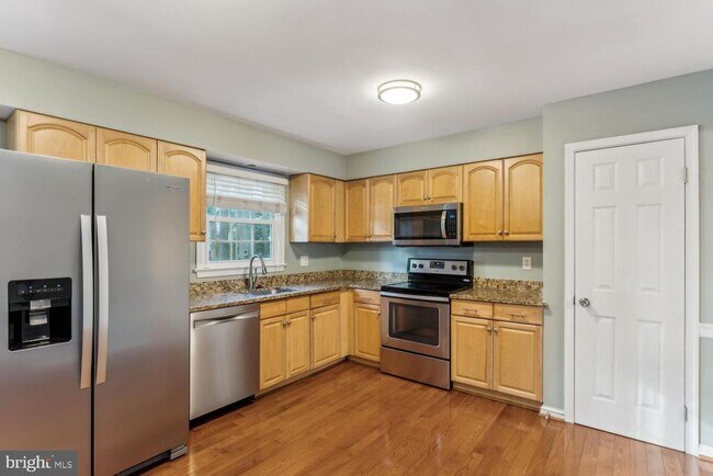 Foto del edificio - 8624 Burling Wood Dr