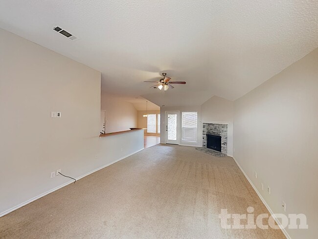 Building Photo - 1415 Develon Dr