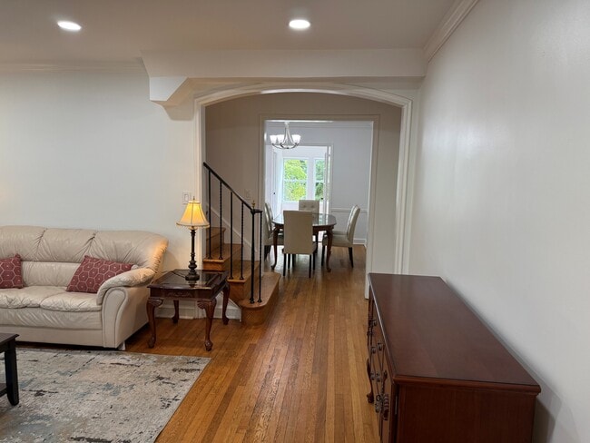 Building Photo - 4414 Volta Pl NW
