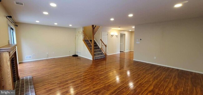 Foto del edificio - 15 Colebrook Ct