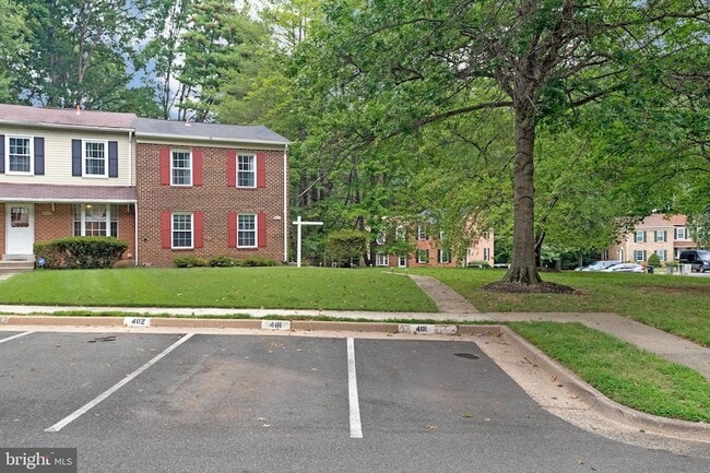 Foto del edificio - 6401 Old Scotts Ct