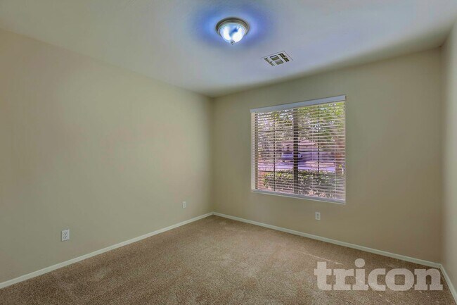 Foto del edificio - 2601 S 79th Dr