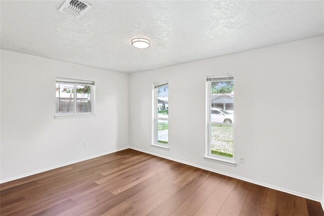 Building Photo - 11414 Montverde Ln