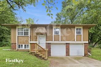Building Photo - 400 SW Keystone Ct