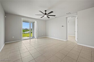 Building Photo - 43744 Cattleman Dr