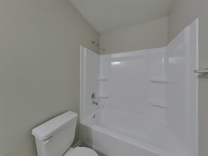 Building Photo - 10122 Cerritos dr