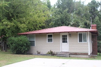 Building Photo - 1725 Cuscowilla Ln