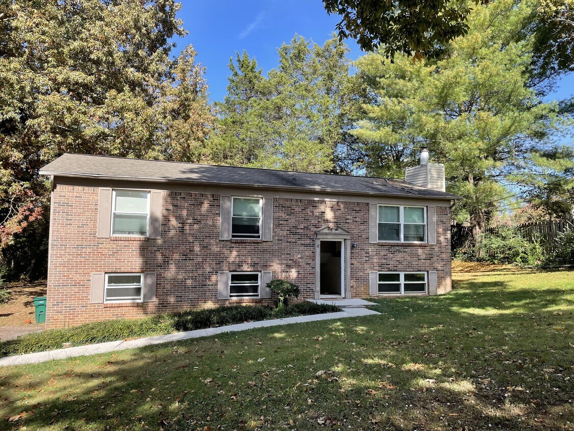 916 Danville Cir, Knoxville, TN 37923 House Rental in Knoxville, TN