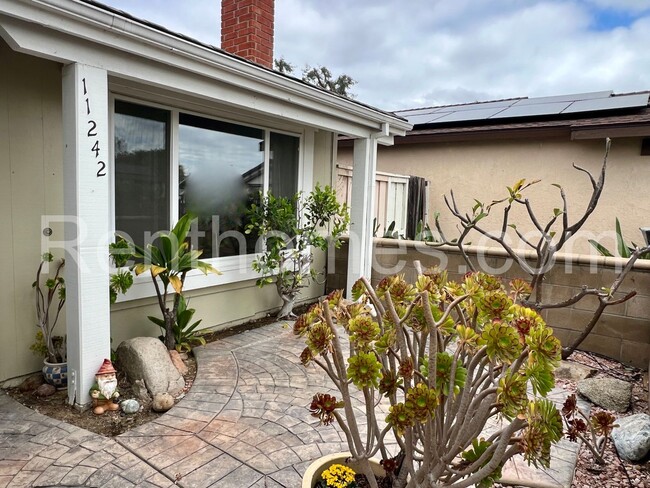 Building Photo - Mira Mesa, 11242 Seawind Cv, Cul-de-sac, D...
