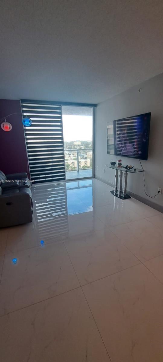 Foto del edificio - 5085 NW 7th St