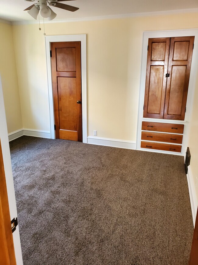 Front Bedroom w/ large closet - 2373 N 56th St