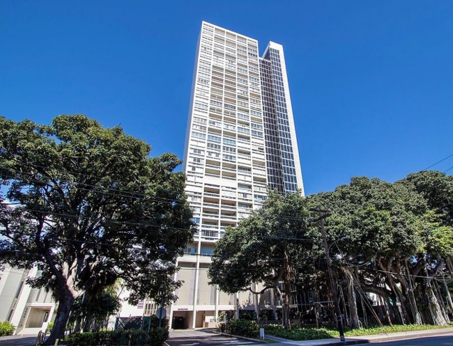 Unit is on the 32nd floor of the Banyan Tree Plaza. - 1212 Punahou St