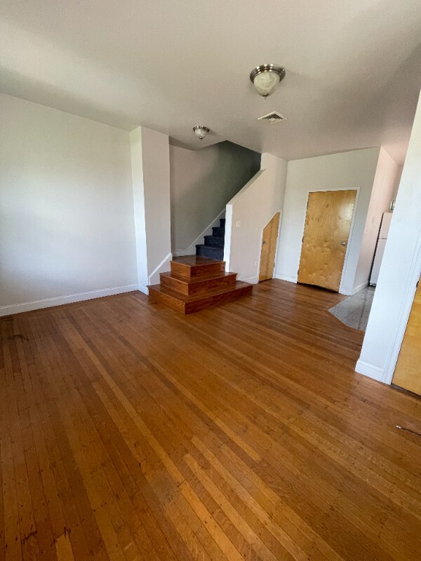 4608 Spruce St Unit 3Fl, Philadelphia, PA 19139 Room for Rent in