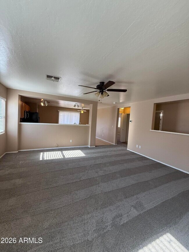 Foto del edificio - 12622 W Corrine Dr