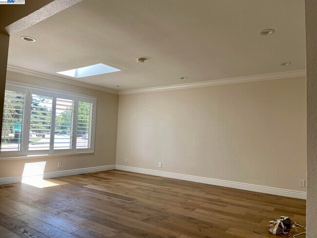 Building Photo - 2250 Camino Brazos