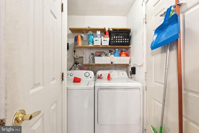 Foto del edificio - 1722 Willington St