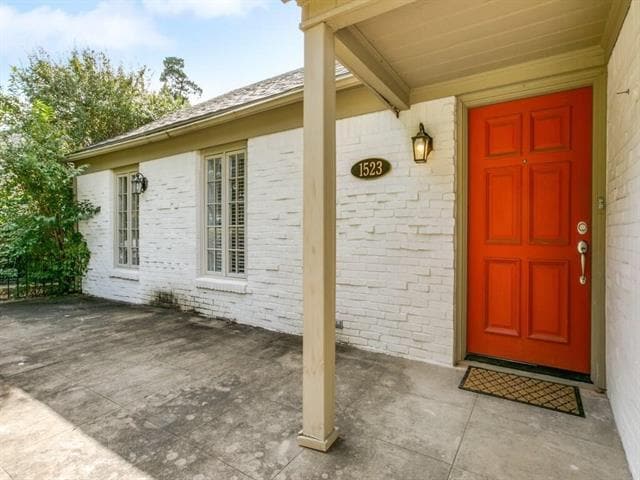 Foto del edificio - 1523 Oak Knoll St