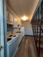 Building Photo - 197 Buckingham St