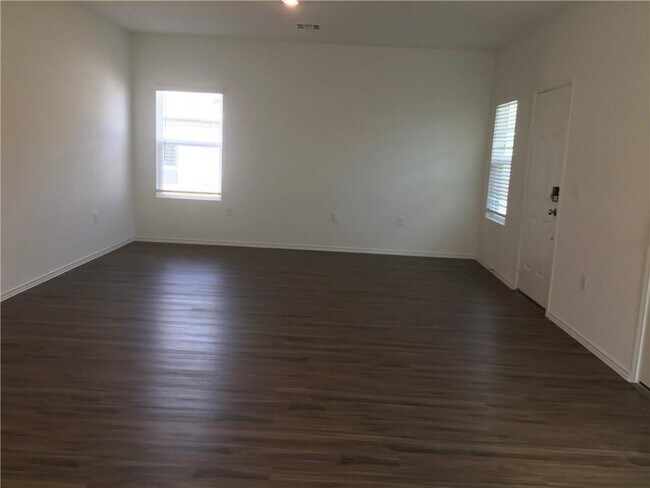 Building Photo - 10704 Sunday Dr