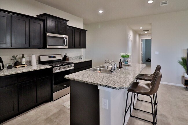Foto del edificio - 7700 Yellow Jacket Rd