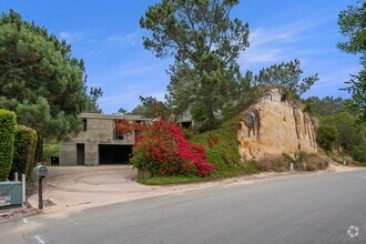 Building Photo - 13070 Via Grimaldi