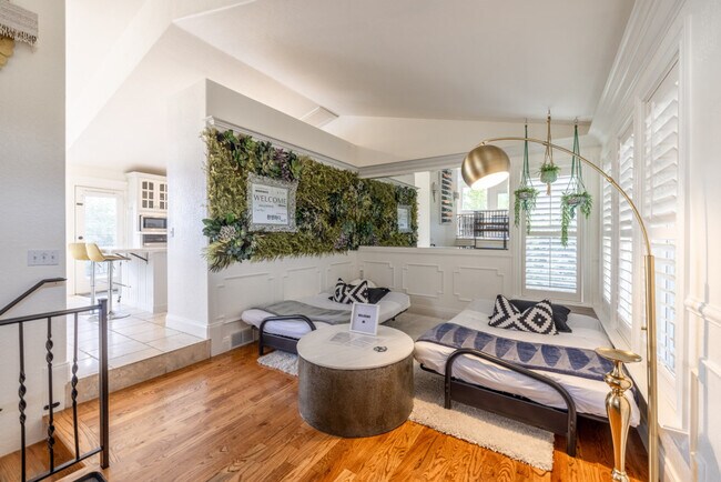 Foto del edificio - 10098 Wasatch Blvd