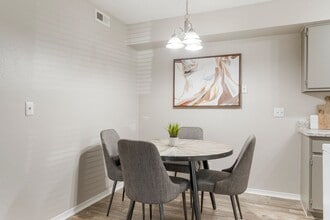Interior Photo - Echo Trail