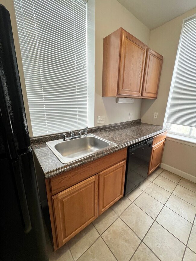 Foto del edificio - 2110 S 11th St