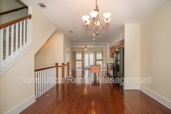 Building Photo - 1284 Jandras Ln SE