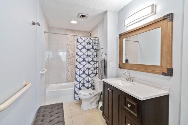 Foto del edificio - 2121 Nicholasville Rd