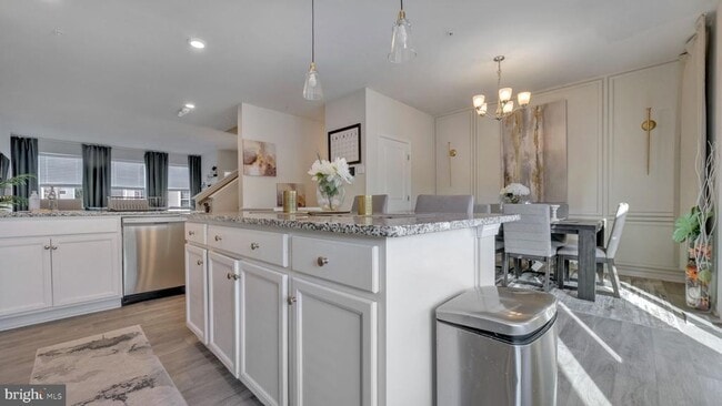 Foto del edificio - 7748 Venice Ln