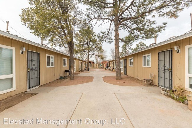 Foto del edificio - 3417 Crest Ave SE