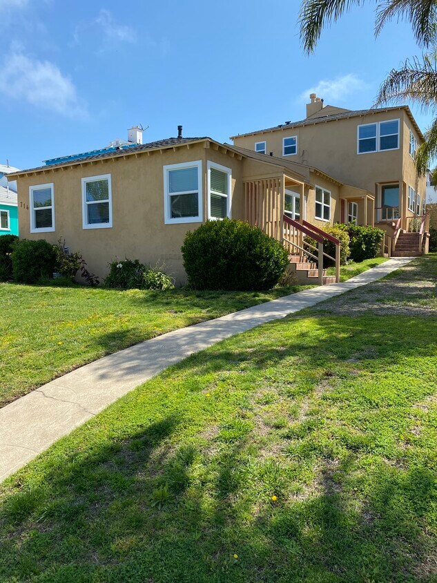 Complex - 714 S Pacific Coast Hwy