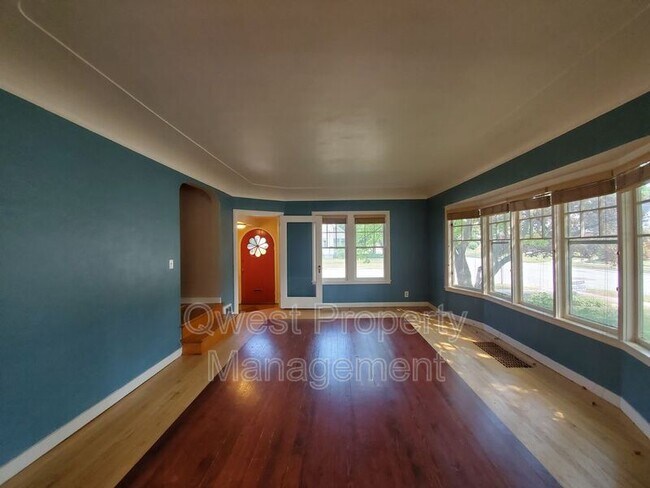 Foto del edificio - 3864 Henry St SW