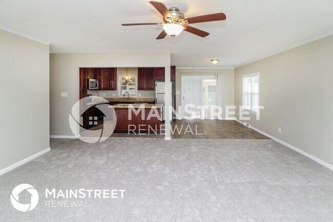 Building Photo - 537 Kingfield Dr SW